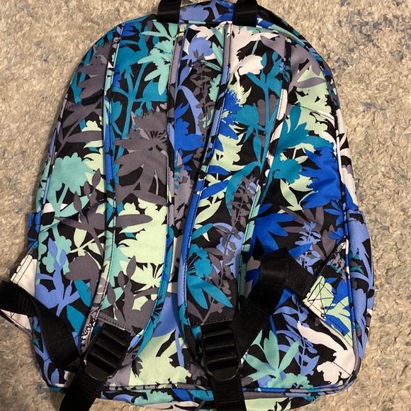 Vera Bradley backpack - Picture 5 of 5